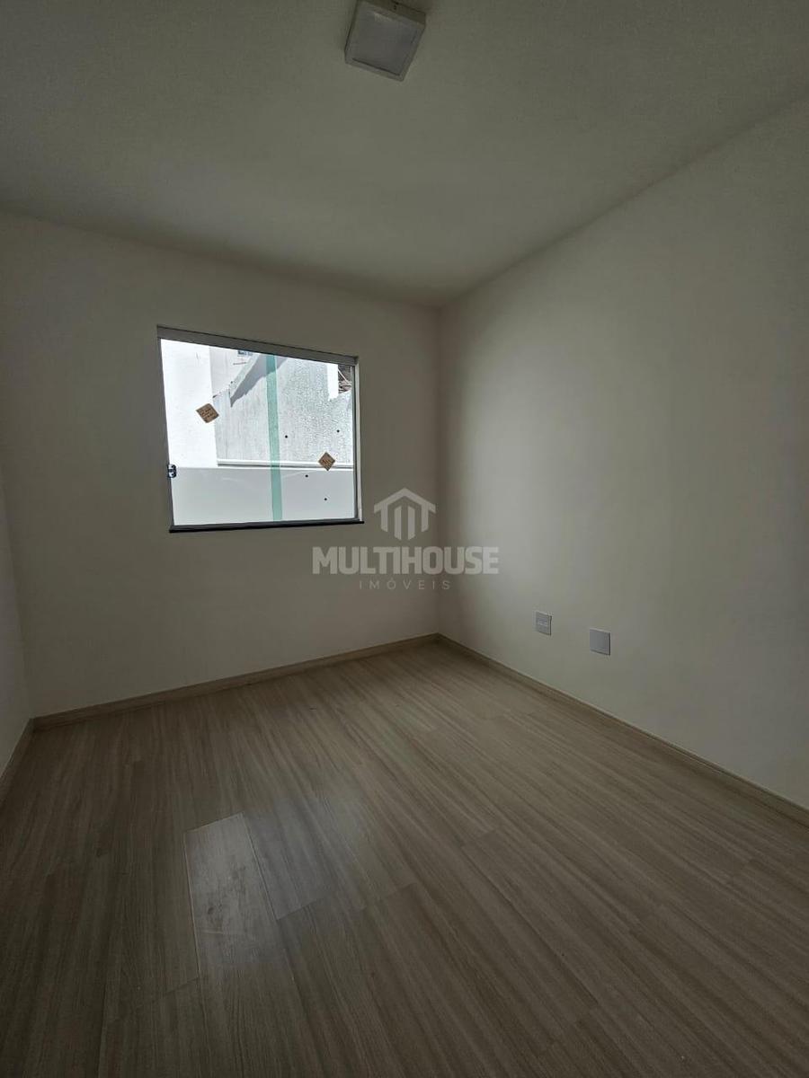 Casa, Jardim Leblon, 2 Quartos, 1 Vaga, 1 Suíte