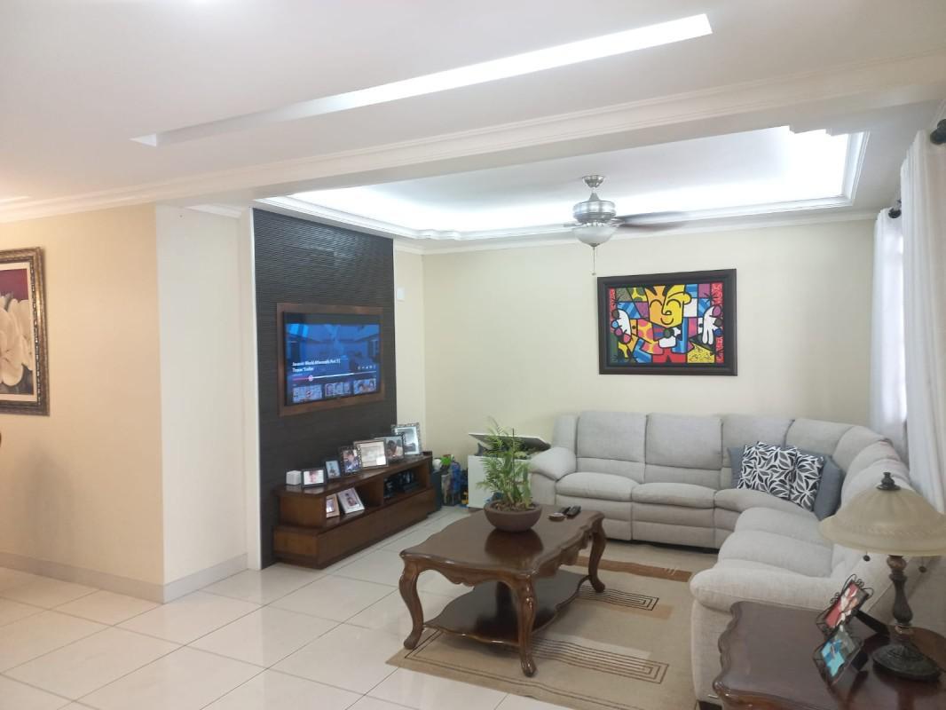 Casa, Vila Clóris, 3 Quartos, 3 Vagas, 1 Suíte