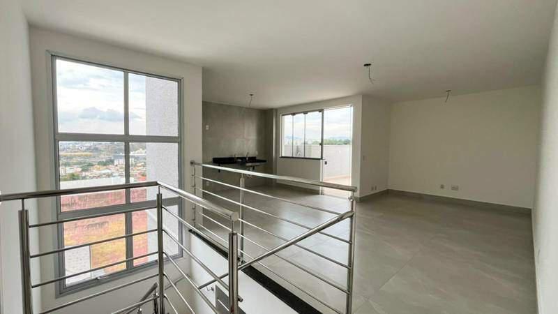 Cobertura, Santa Rosa, 3 Quartos, 2 Vagas, 1 Suíte