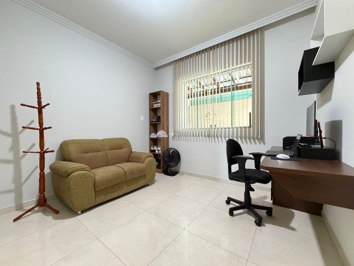 Casa, Santa Mônica, 3 Quartos, 3 Vagas, 1 Suíte