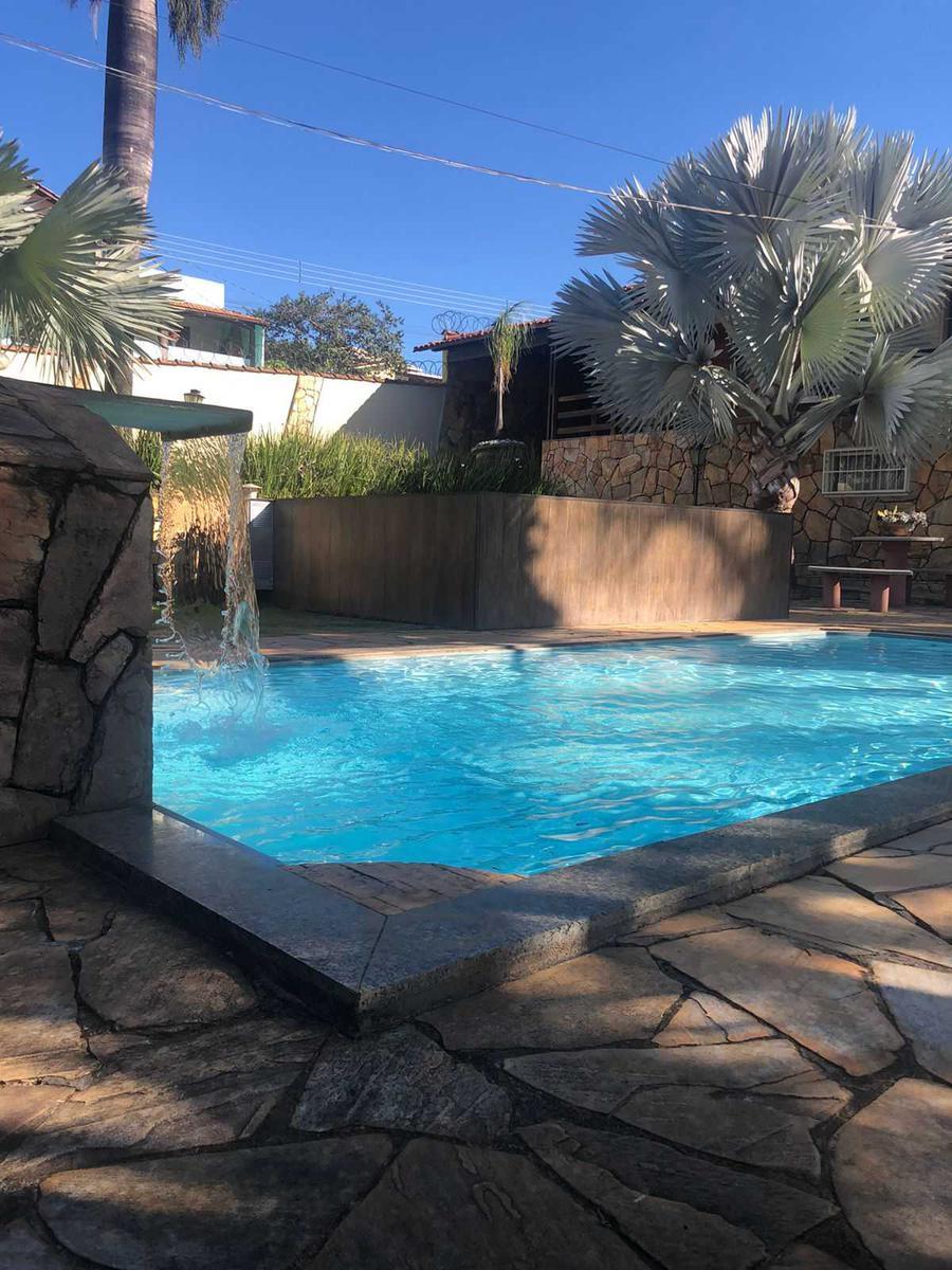 Casa, Centro, 4 Quartos, 6 Vagas, 1 Suíte