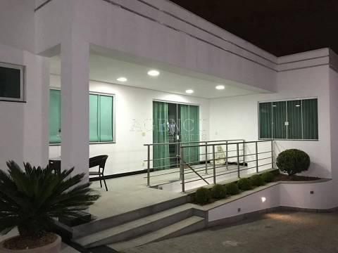 Casa, São Luiz (pampulha), 4 Quartos, 0 Vaga, 4 Suítes