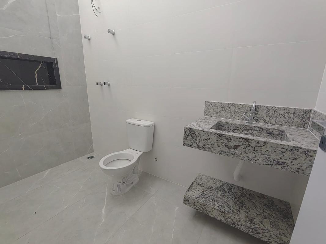 Casa, Candelária, 2 Quartos, 2 Vagas, 2 Suítes