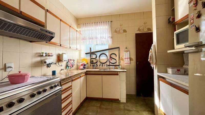 Casa, Luxemburgo, 5 Quartos, 4 Vagas, 2 Suítes