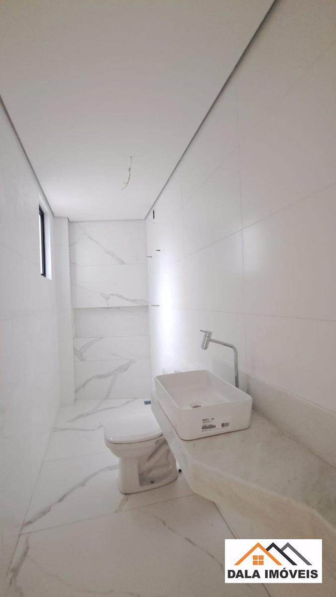 Casa, Planalto, 3 Quartos, 2 Vagas, 1 Suíte