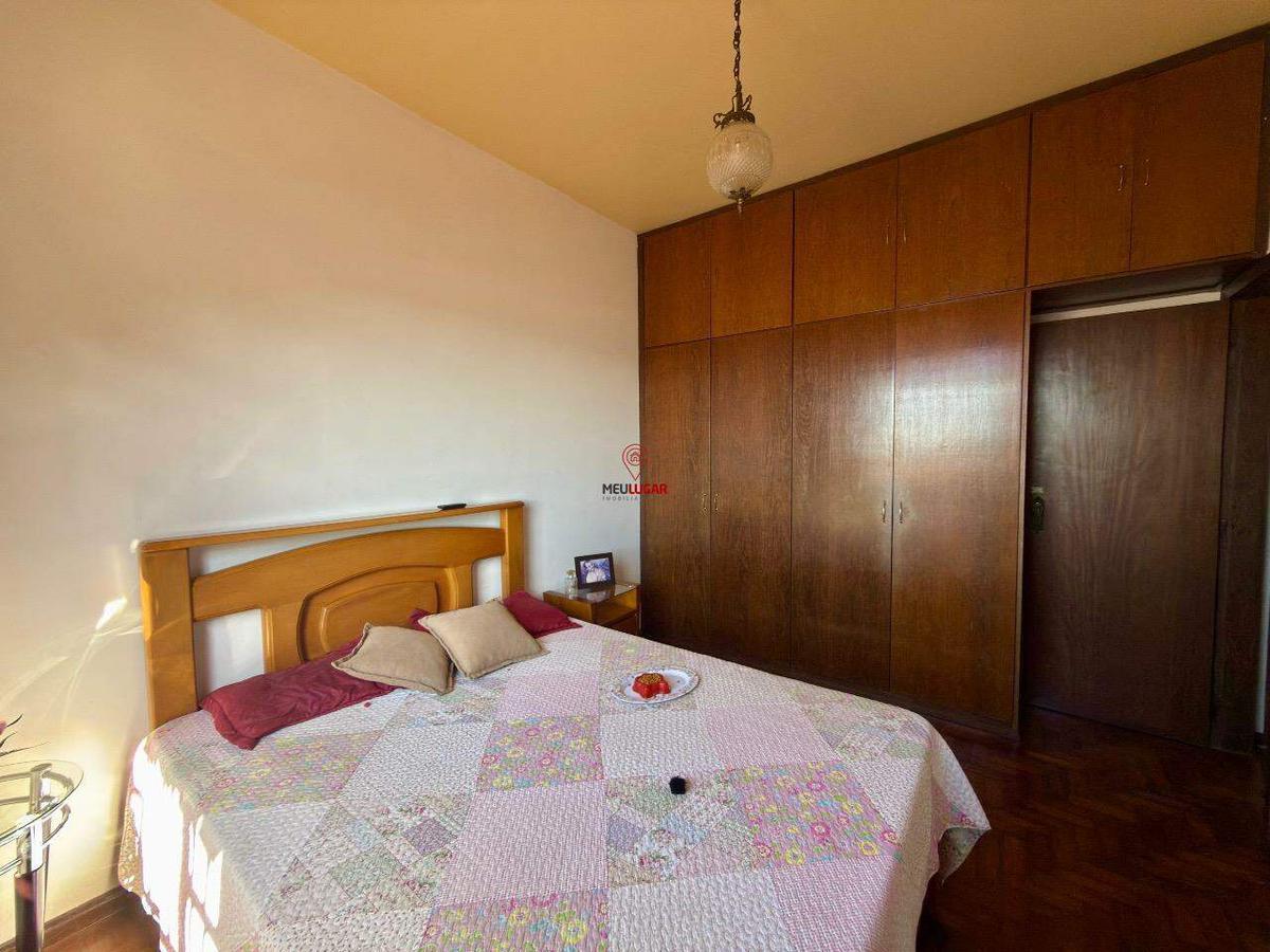 Casa, Barreiro, 3 Quartos, 5 Vagas, 1 Suíte