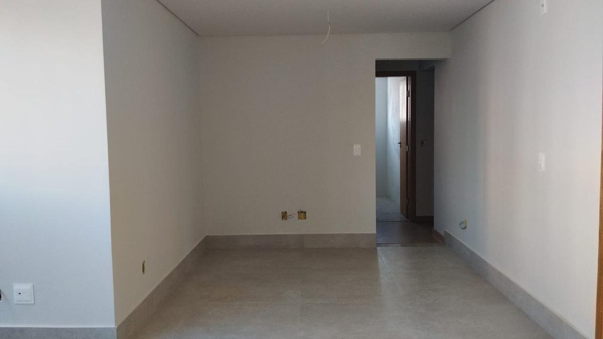 Cobertura, União, 4 Quartos, 2 Vagas, 2 Suítes