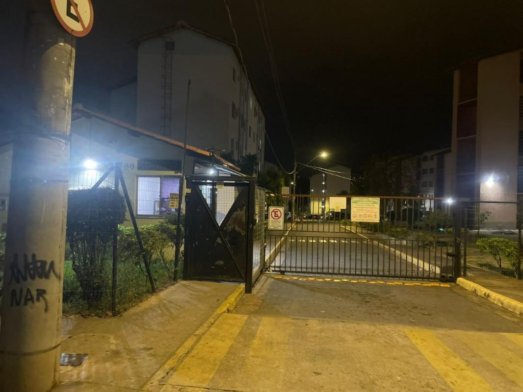 Apartamento, Jardim Vitória, 2 Quartos, 1 Vaga