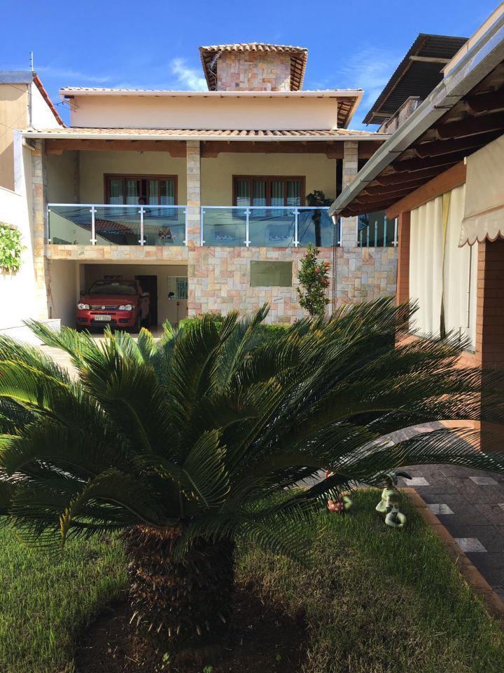 Casa, Caiçaras, 3 Quartos, 6 Vagas, 1 Suíte