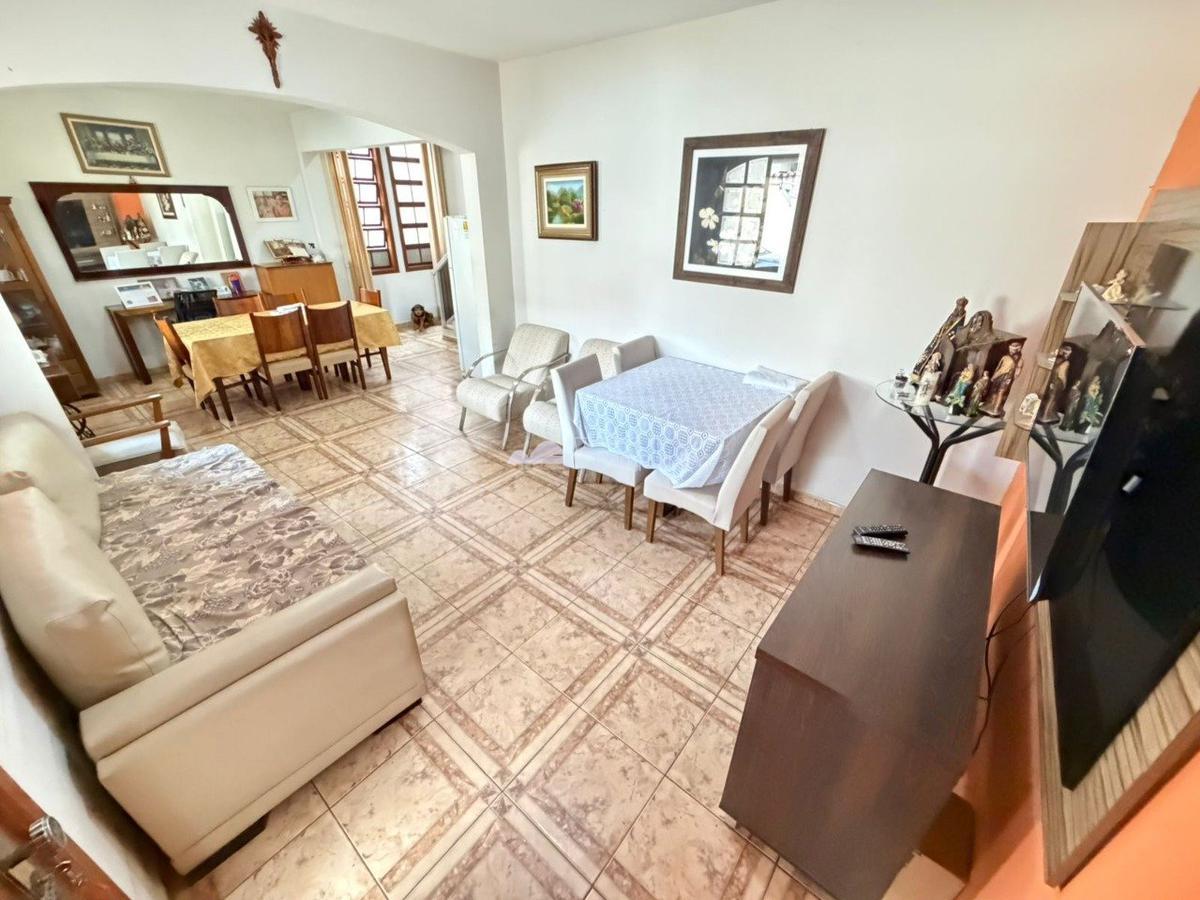 Casa, Floramar, 3 Quartos, 2 Vagas, 2 Suítes