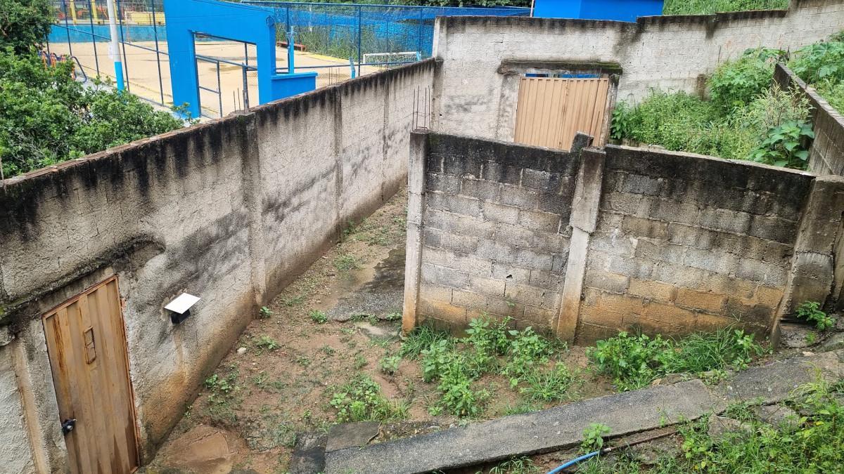 Casa, Jardim Vitória, 2 Quartos, 2 Vagas
