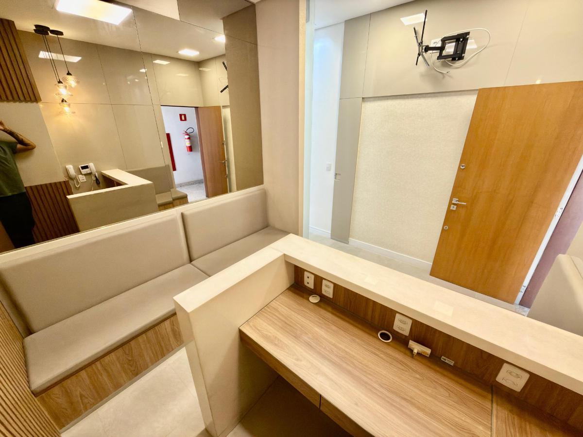 Sala, São José, 0 Quarto, 1 Vaga