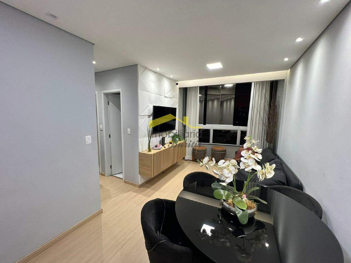 Apartamento, Estoril, 3 Quartos, 1 Vaga, 1 Suíte