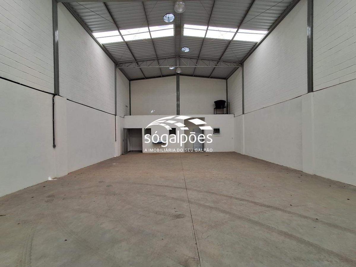 Galpão, João Pinheiro