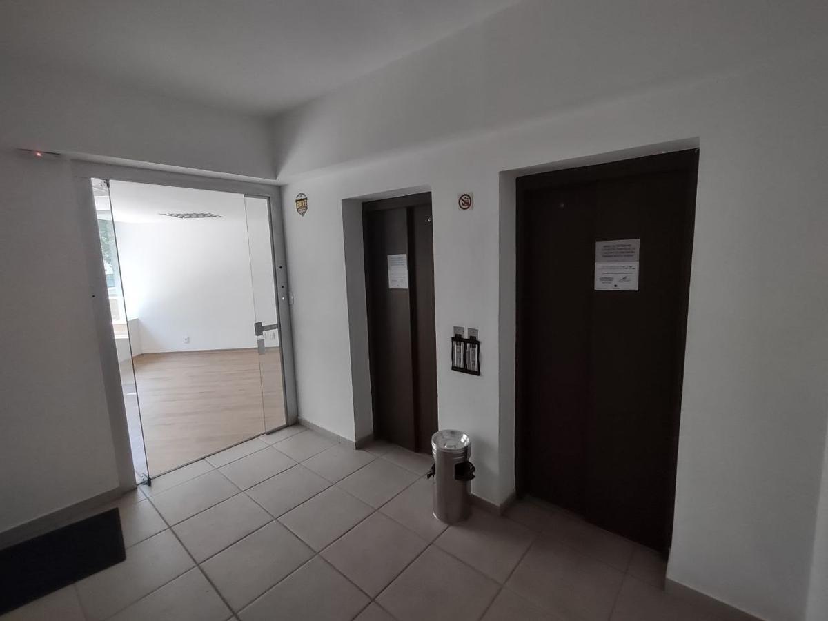 Sala, Santa Efigênia, 0 Quarto, 7 Vagas