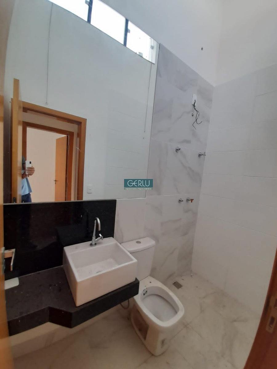 Casa, Jardim Casa Branca, 3 Quartos, 2 Vagas, 1 Suíte