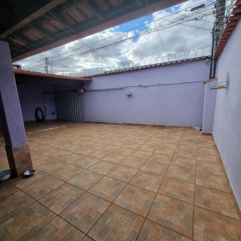 Casa, Tirol, 3 Quartos, 2 Vagas, 1 Suíte