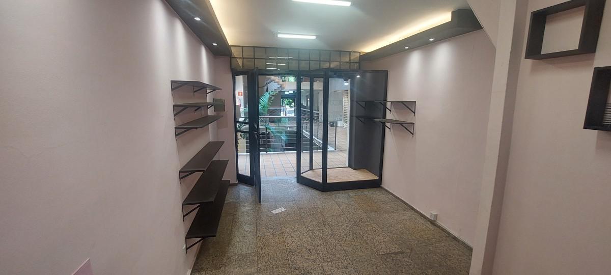 Andar, Savassi, 0 Quarto, 0 Vaga