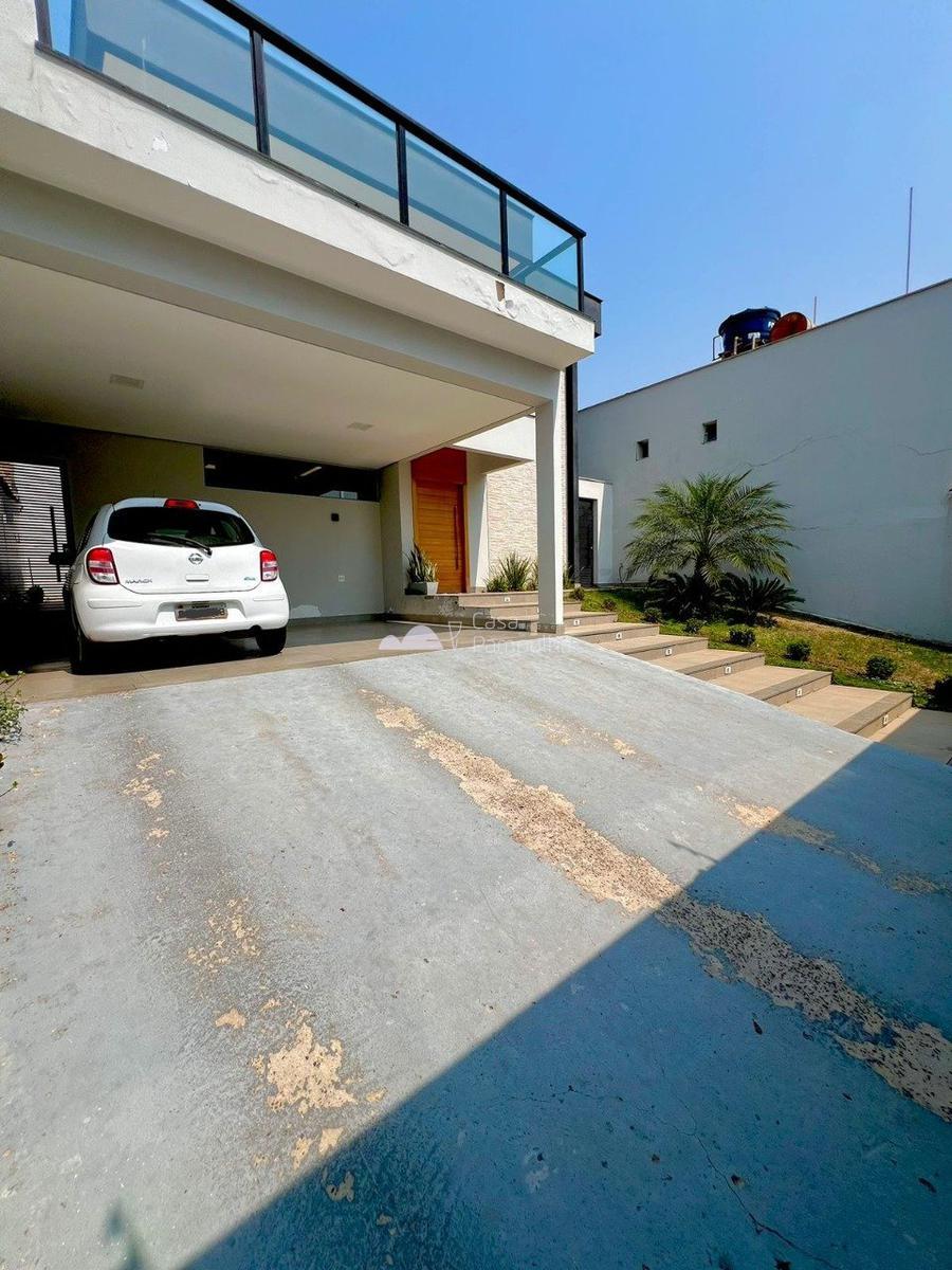 Casa, Planalto, 3 Quartos, 4 Vagas, 1 Suíte