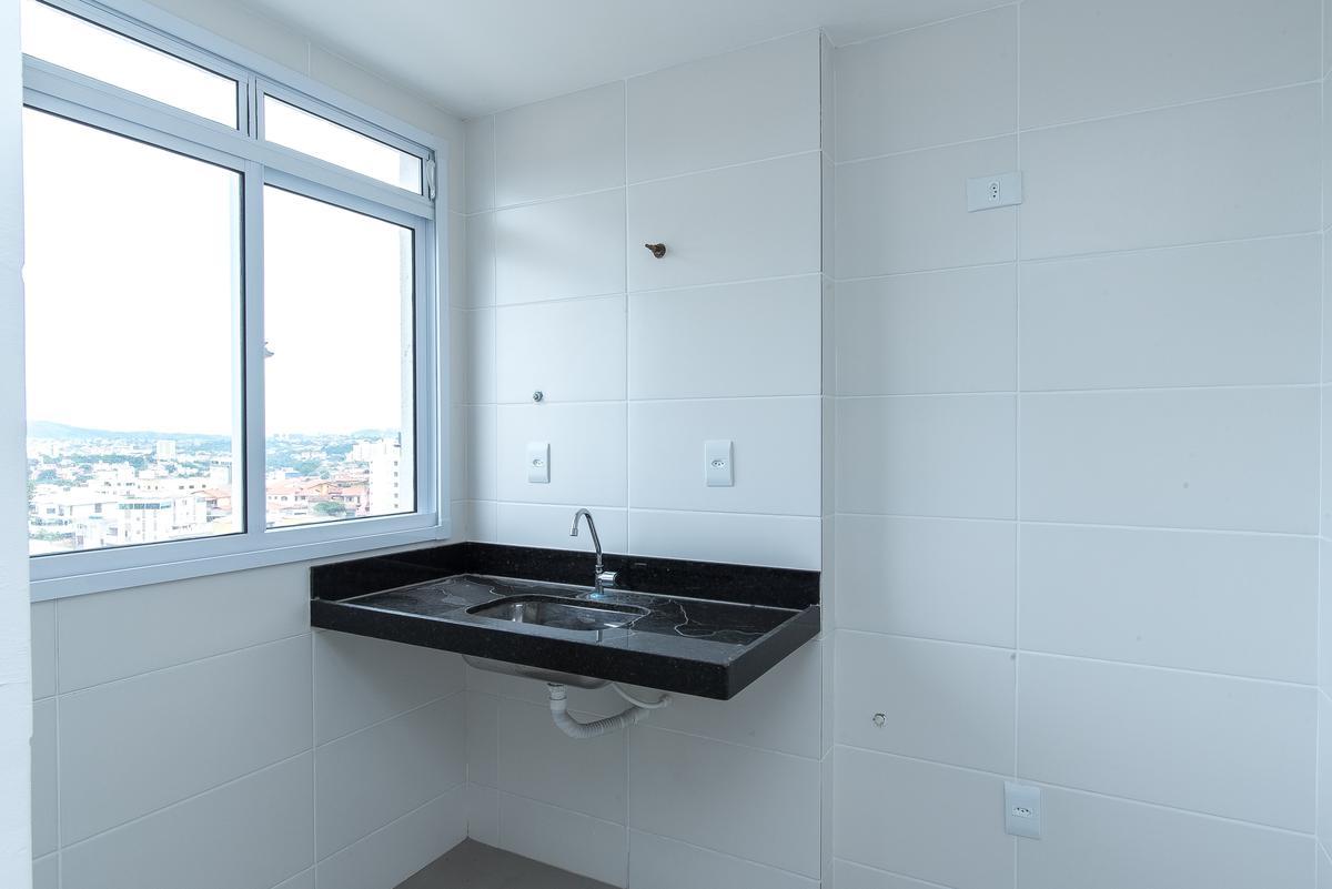 Cobertura, Heliópolis, 2 Quartos, 2 Vagas, 1 Suíte