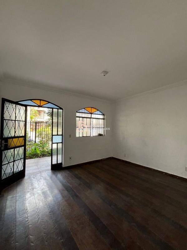 Casa, Milanez, 3 Quartos, 2 Vagas, 1 Suíte