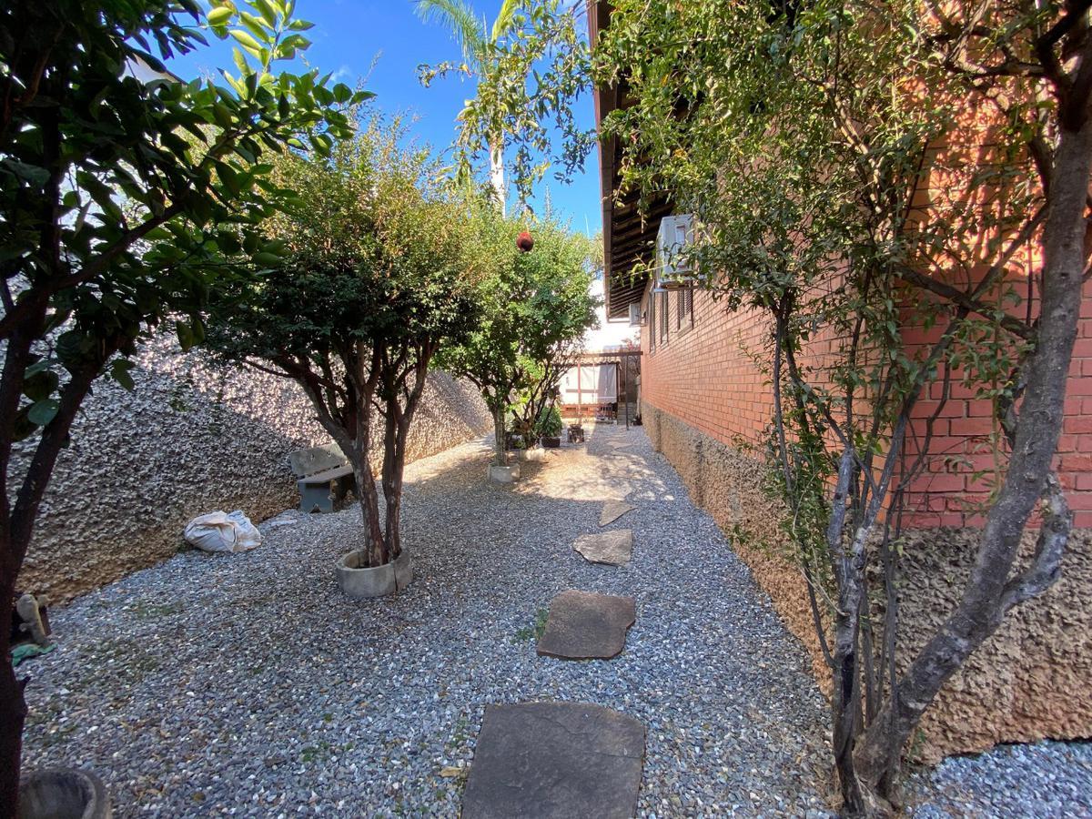 Casa, São Luiz (pampulha), 5 Quartos, 10 Vagas, 3 Suítes