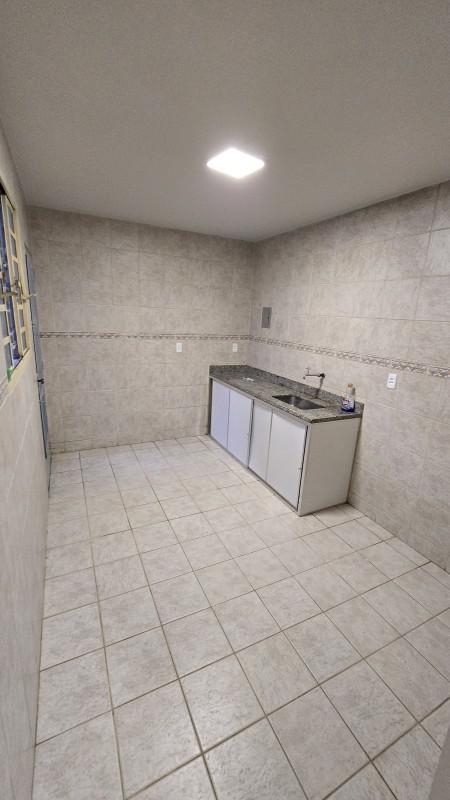 Casa, Castelo, 4 Quartos, 2 Vagas, 1 Suíte