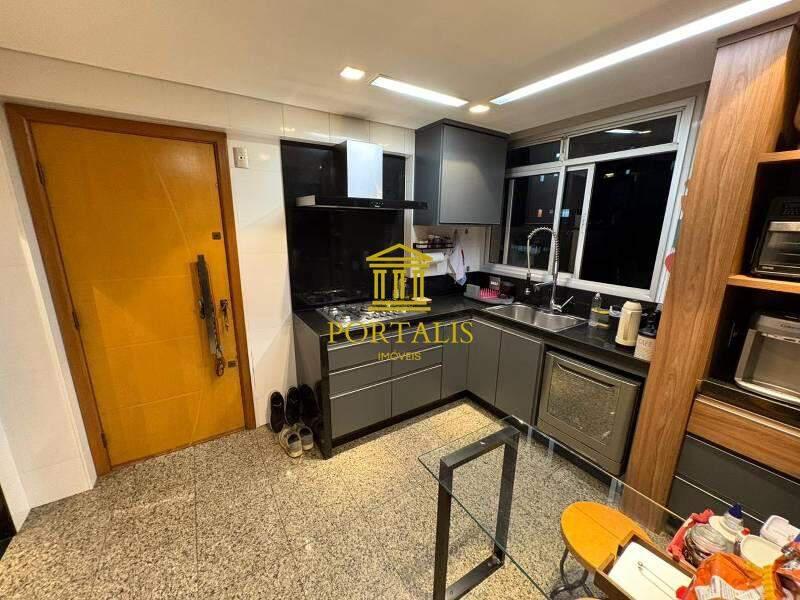Apartamento, Fernão Dias, 3 Quartos, 3 Vagas, 1 Suíte