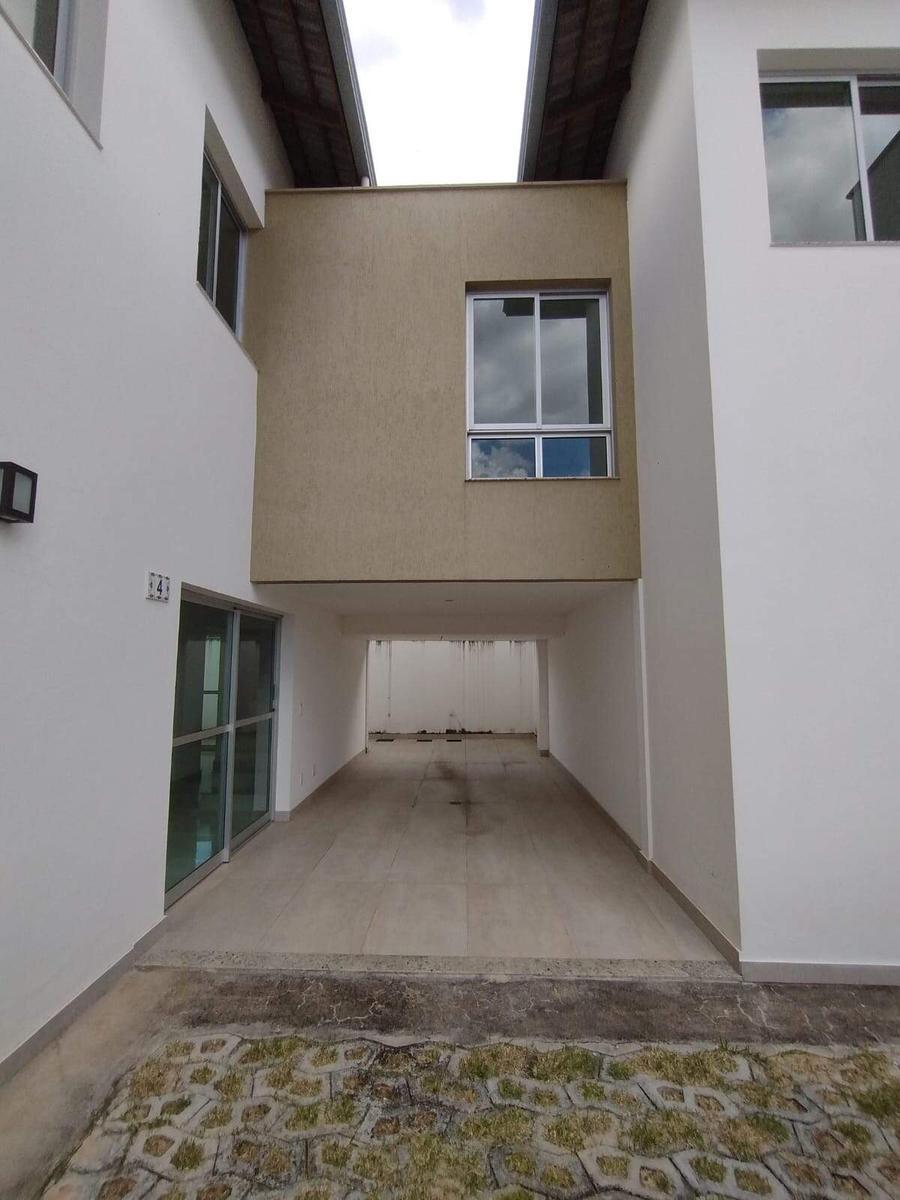 Casa, Centro, 3 Quartos, 2 Vagas, 1 Suíte