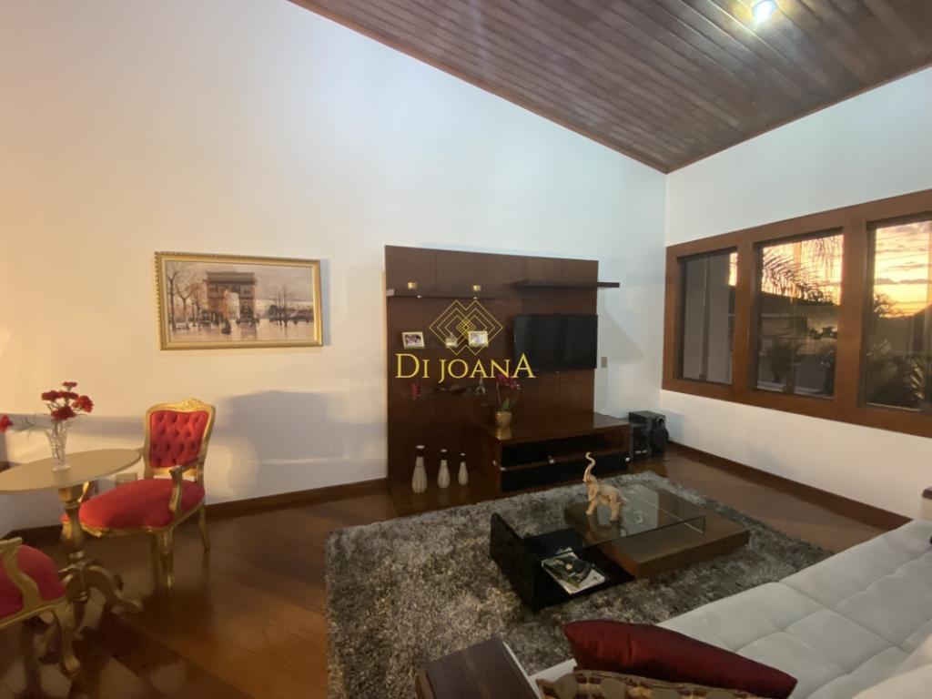 Casa, Ingá Alto, 3 Quartos, 4 Vagas, 3 Suítes