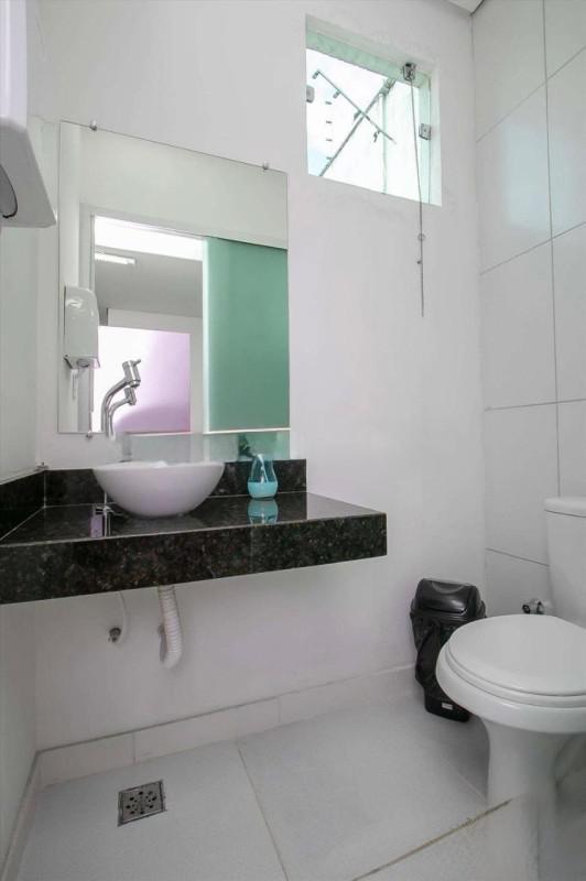 Prédio, Floresta, 0 Quarto, 0 Vaga