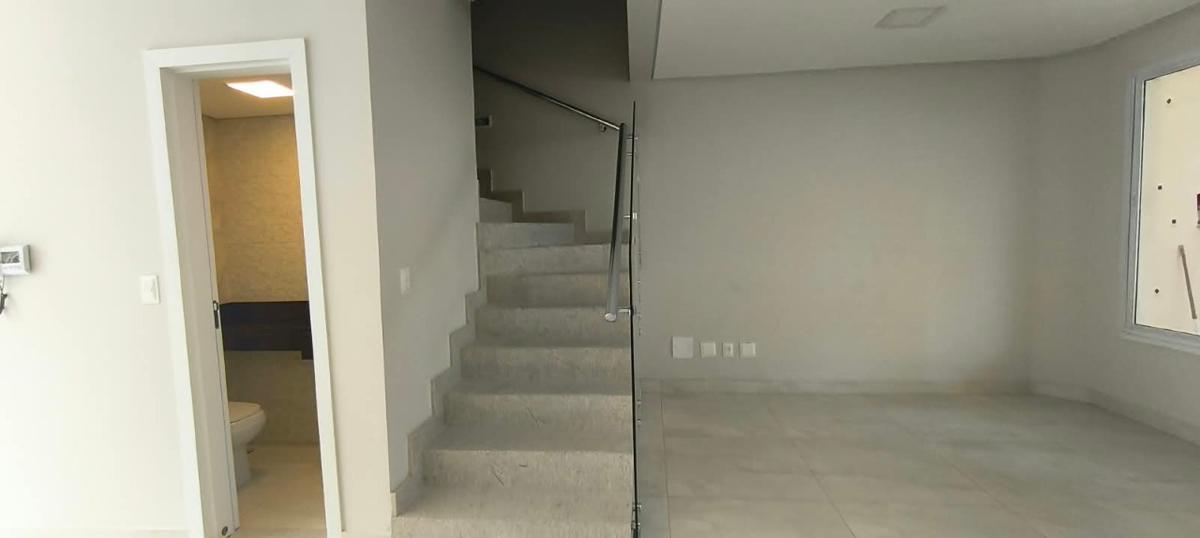 Casa, Nova Floresta, 4 Quartos, 3 Vagas, 2 Suítes