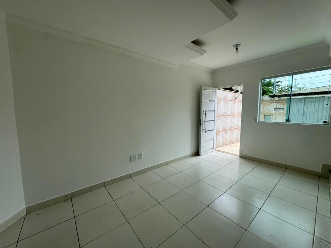 Casa, Primeiro de Maio, 2 Quartos, 1 Vaga
