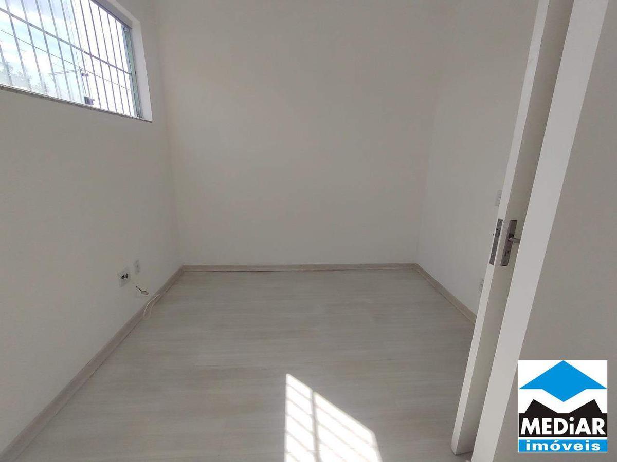 Quitinete, São Gabriel, 1 Quarto, 0 Vaga