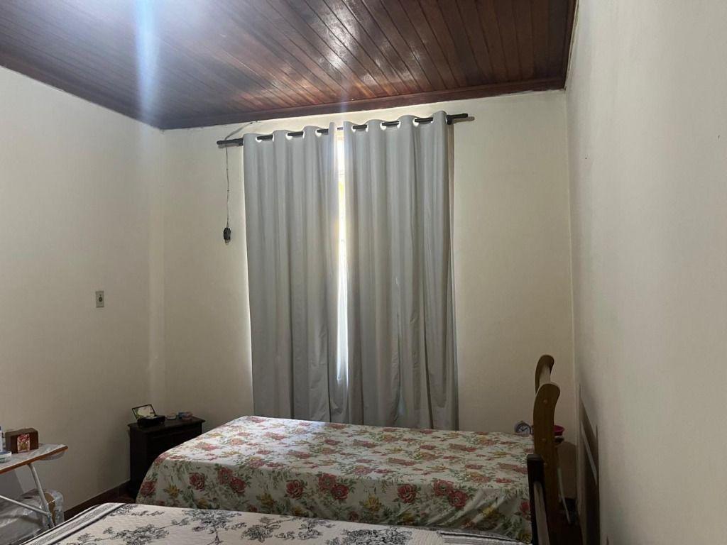 Casa, Centro, 3 Quartos, 0 Vaga