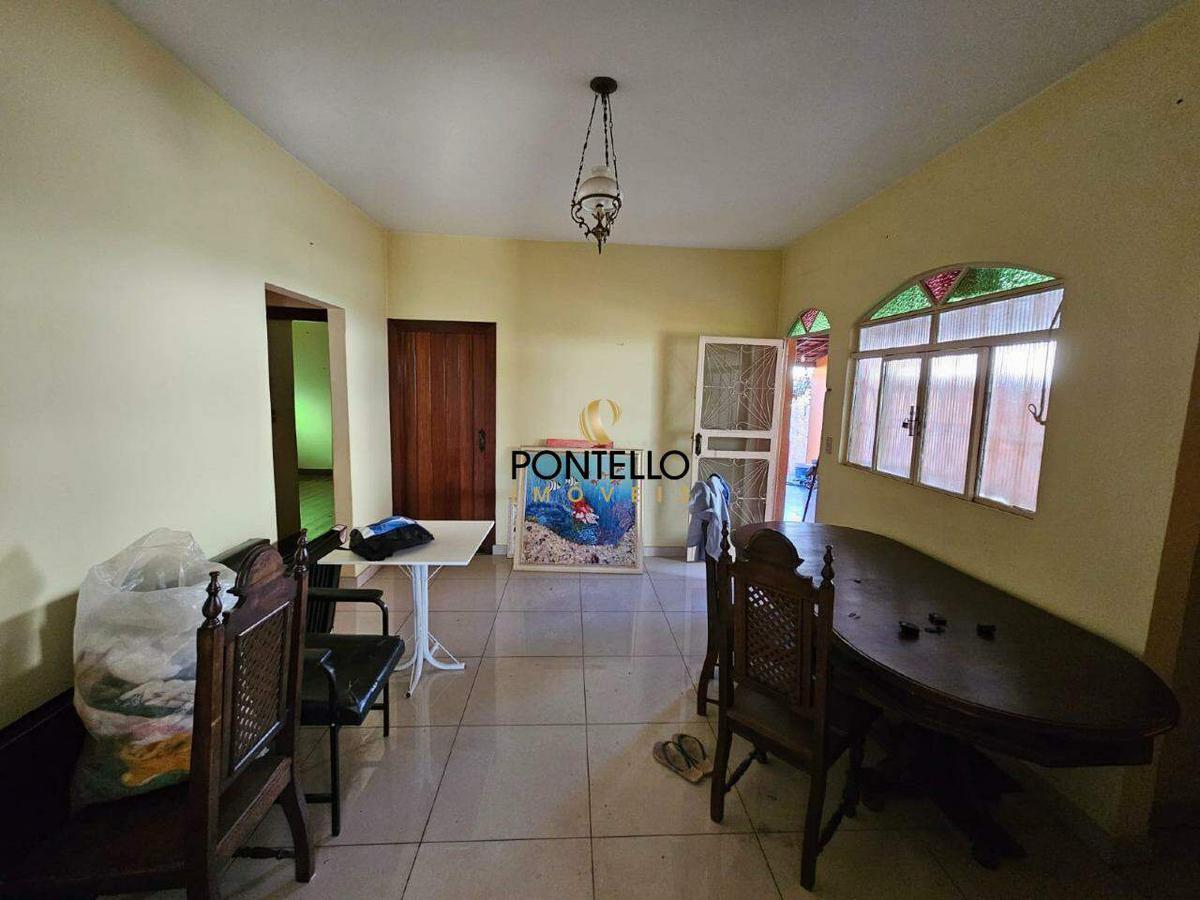 Casa, Jardim Europa, 4 Quartos, 3 Vagas, 1 Suíte