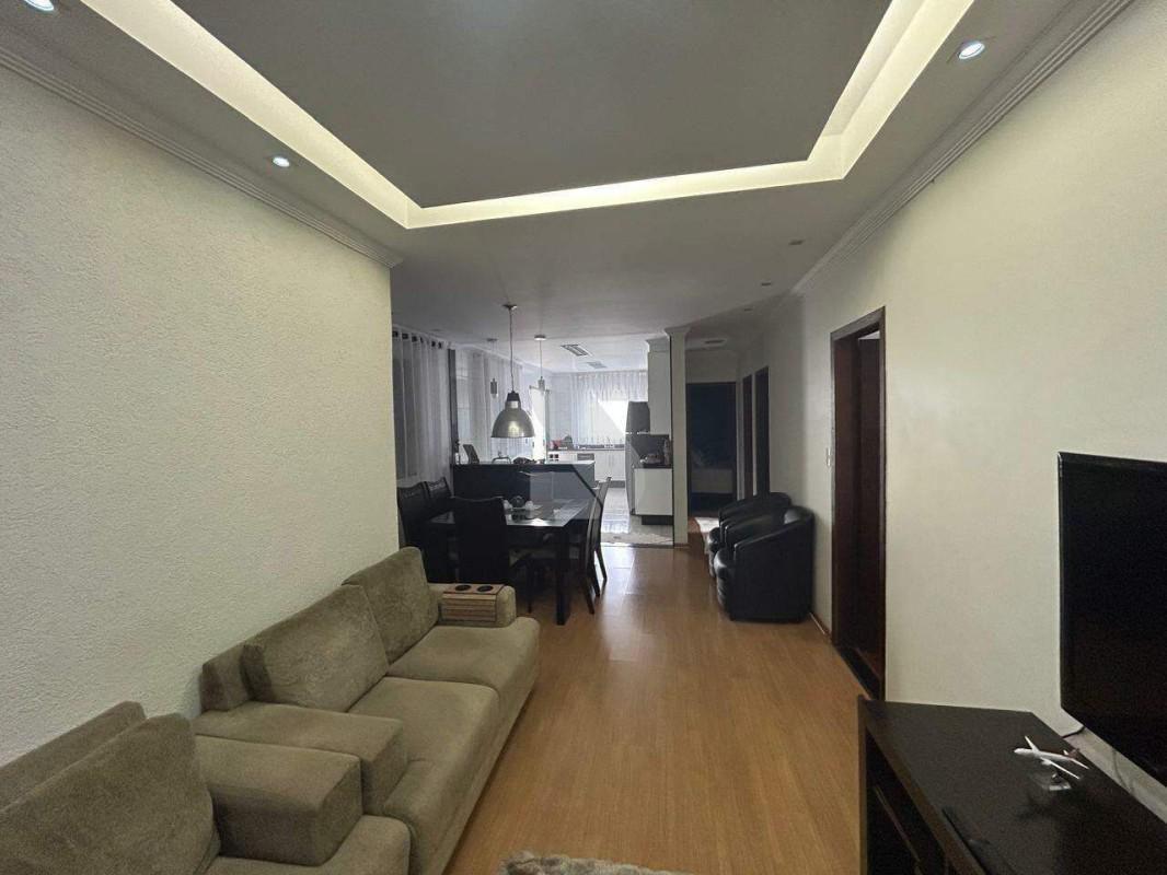 Casa, Eldorado, 3 Quartos, 6 Vagas, 1 Suíte