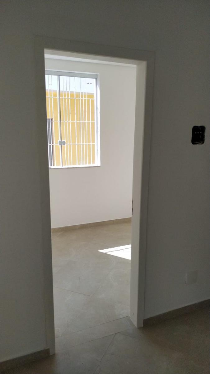 Casa Comercial, Barro Preto, 8 Quartos, 4 Vagas