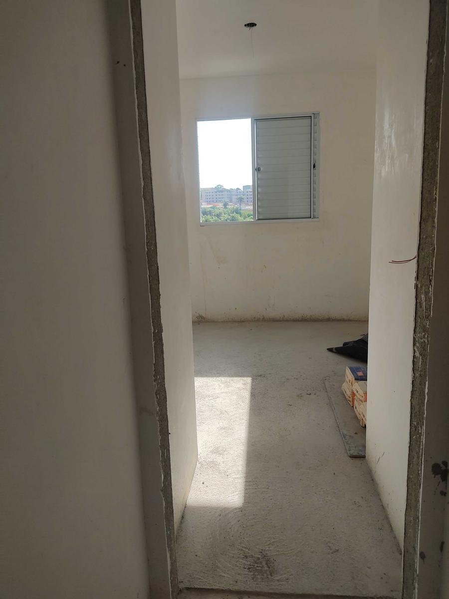 Apartamento, Europa, 2 Quartos, 1 Vaga, 1 Suíte