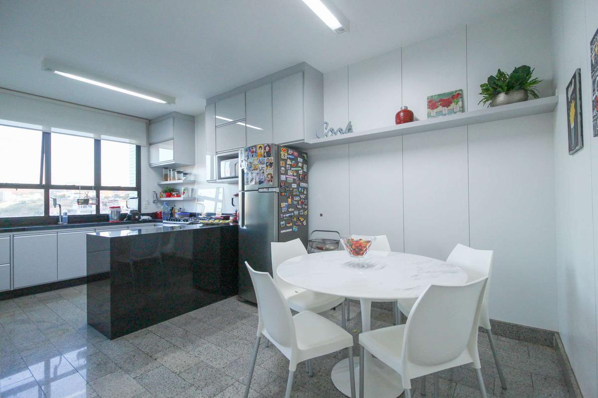 Apartamento, Luxemburgo, 4 Quartos, 4 Vagas, 2 Suítes