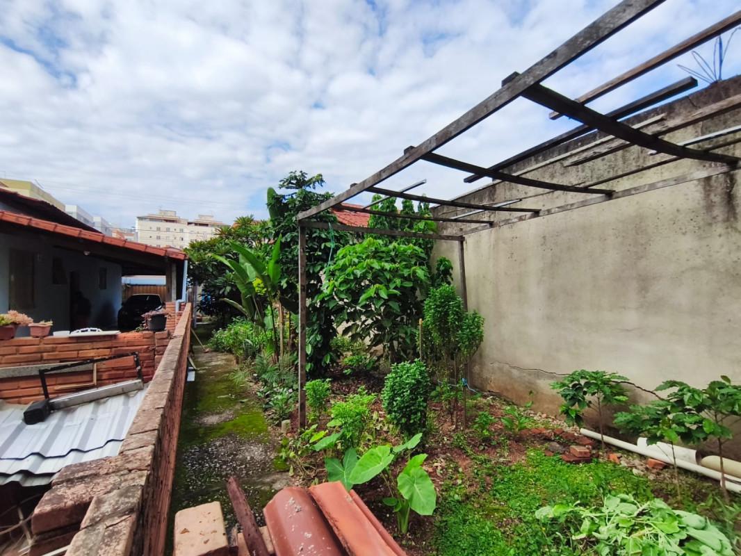 Casa, Jardim Riacho das Pedras, 3 Quartos, 4 Vagas, 1 Suíte