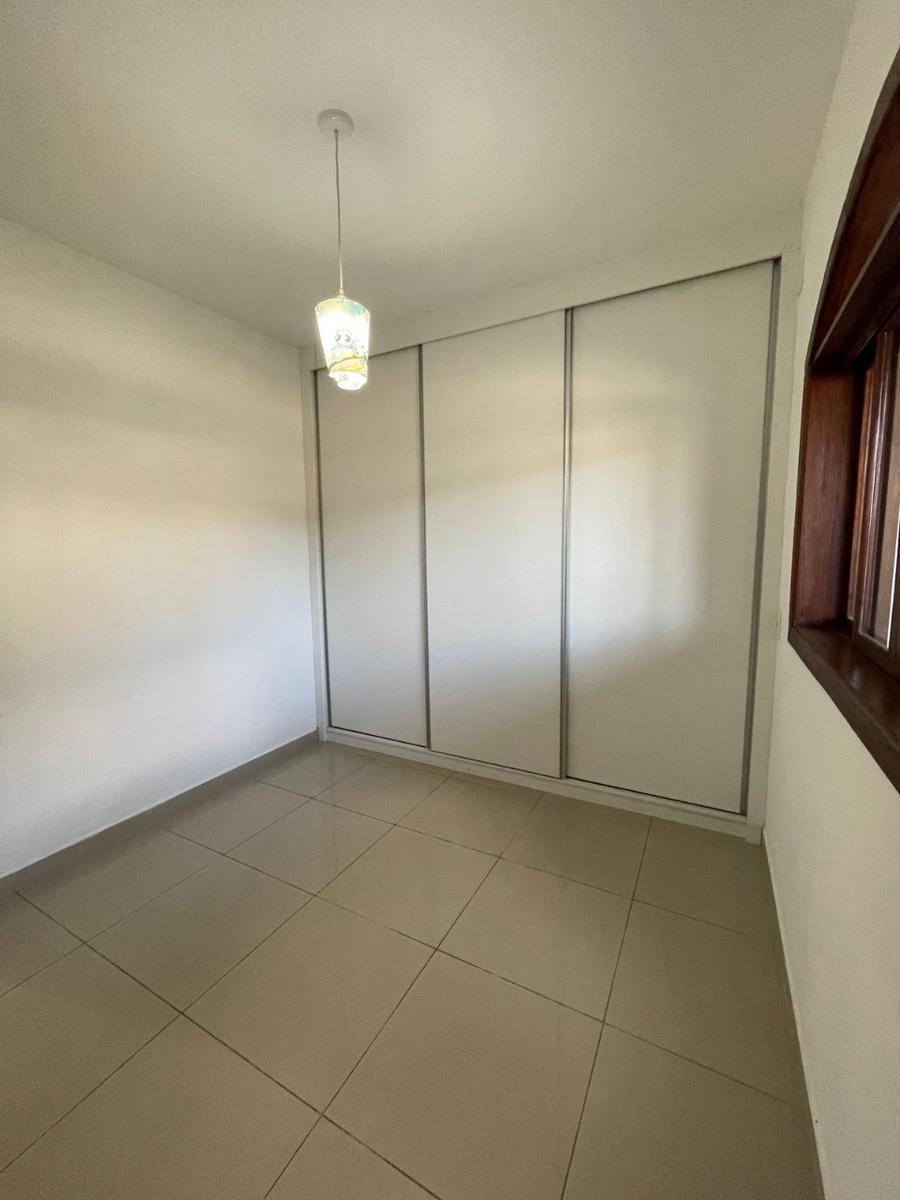 Casa, São José, 2 Quartos, 3 Vagas, 1 Suíte