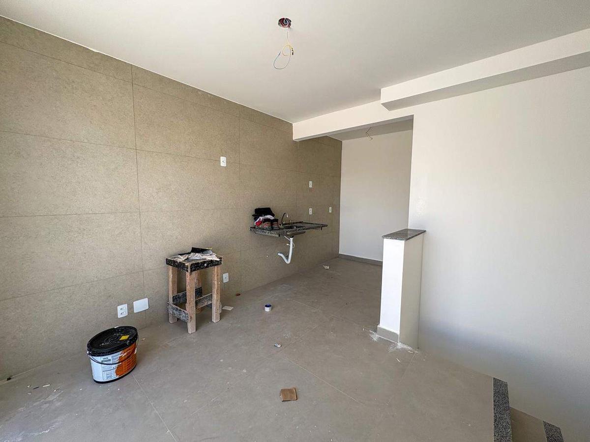 Cobertura, Jardim Industrial, 2 Quartos, 2 Vagas, 1 Suíte