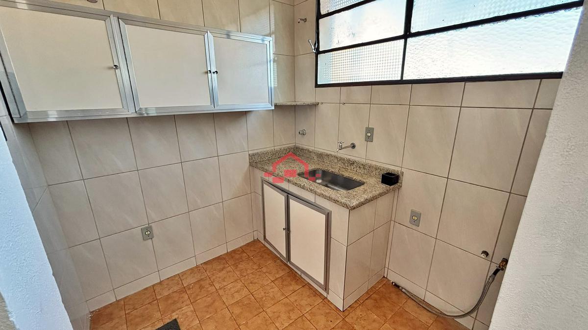Apartamento, Carlos Prates, 2 Quartos, 1 Vaga