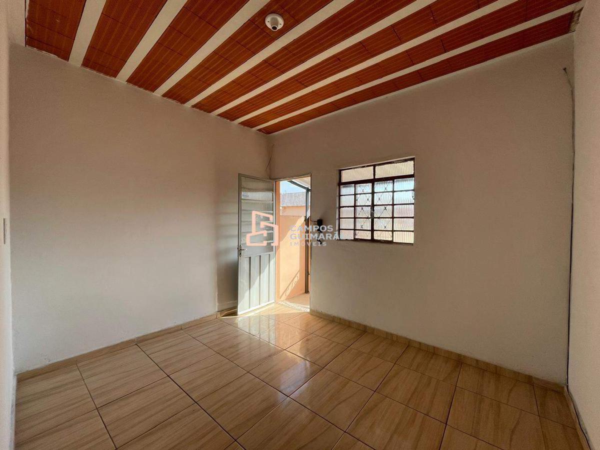 Casa, Ressaca, 2 Quartos, 1 Vaga