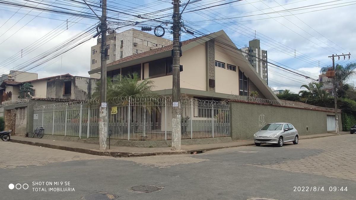 Casa, Santa Helena, 6 Quartos, 4 Vagas, 2 Suítes