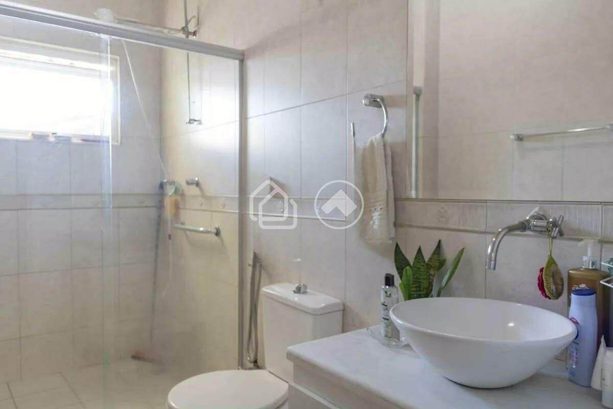 Casa, Carlos Prates, 2 Quartos, 4 Vagas