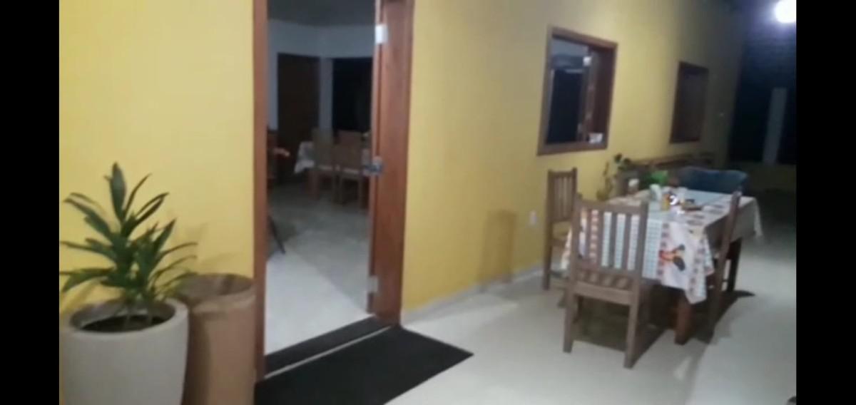 Fazenda, Bicuíba, 4 Quartos, 10 Vagas, 2 Suítes