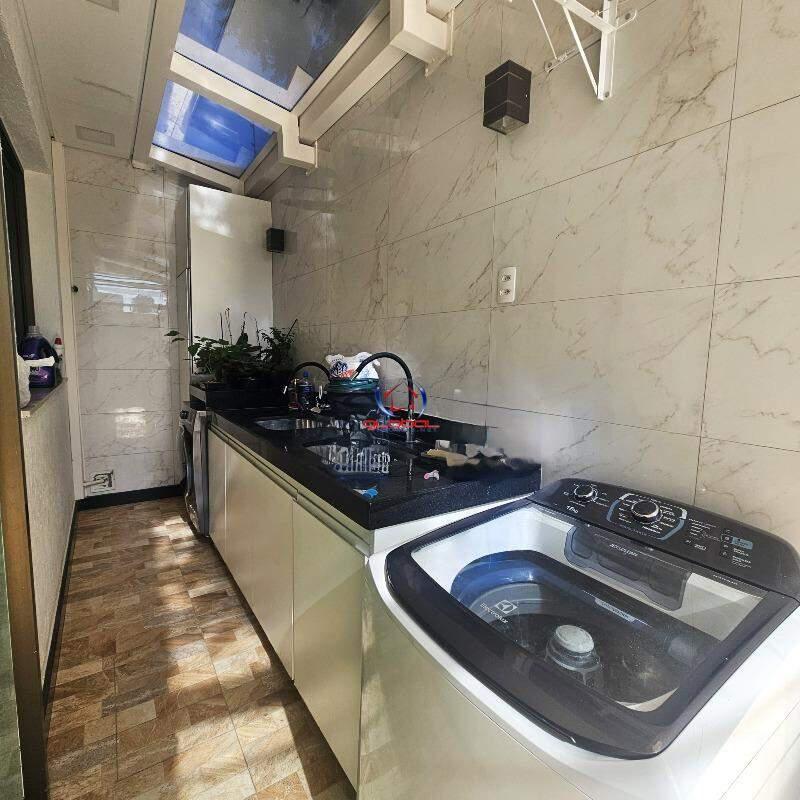 Casa, Trevo, 3 Quartos, 3 Vagas, 1 Suíte