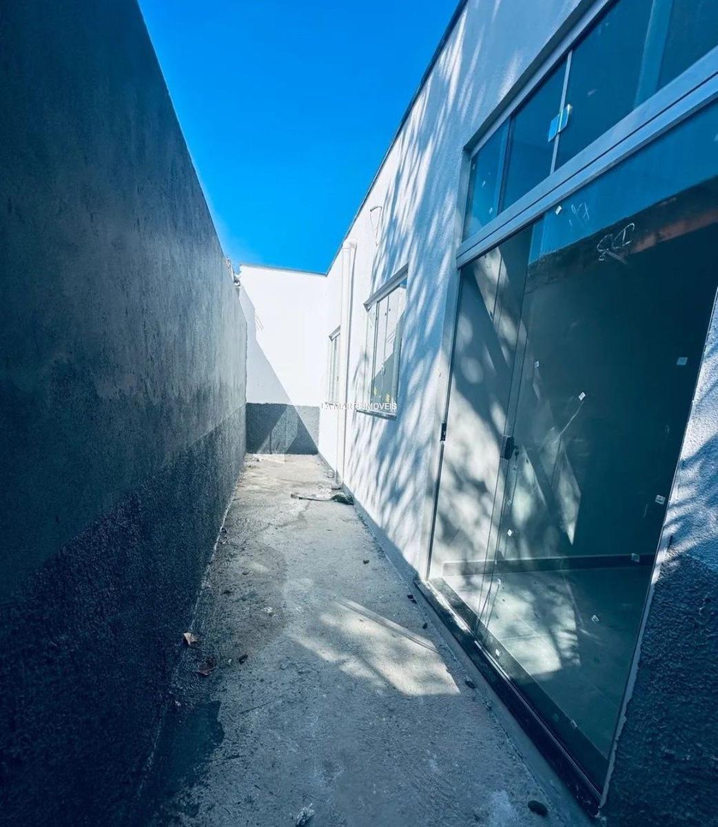 Casa, Vila Verde, 2 Quartos, 4 Vagas